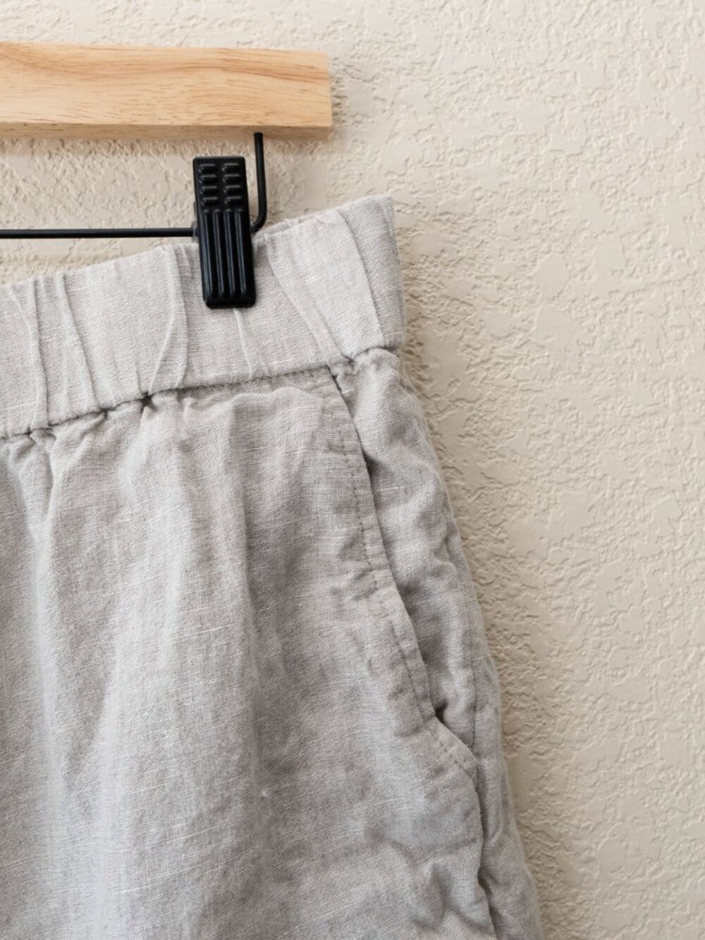 J Crew Womens L 100% Linen Shorts Oatmeal Beige Pull On Elastic Waist Coastal - Picture 6 of 15